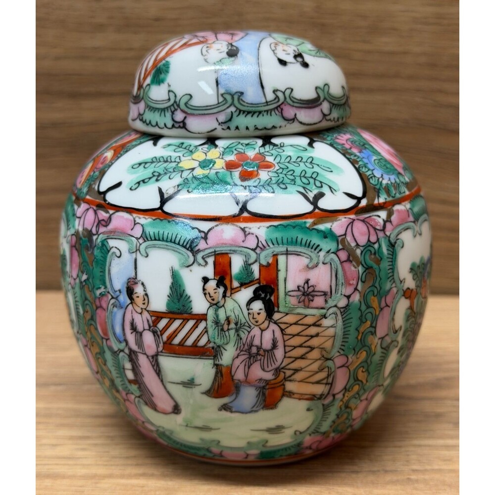 Vintage Rose Medallion Porcelain Ginger Jar Hand Painted 5" Hong Kong